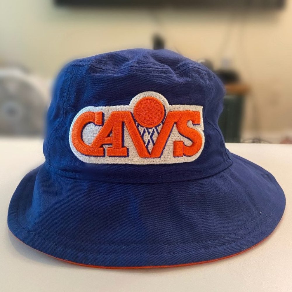 Hardwood Coassics Canvas Cavs Bucket Hat